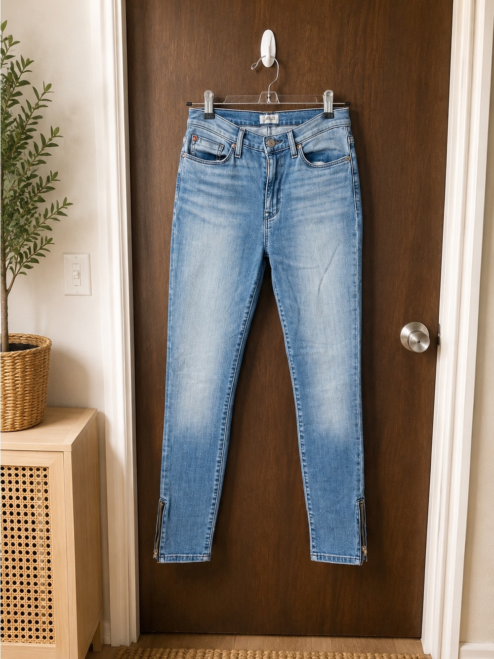 HUDSON NWOT Blair High Rise Skinny Jeans Light Wash Zip Hem PREMIUM DENIM